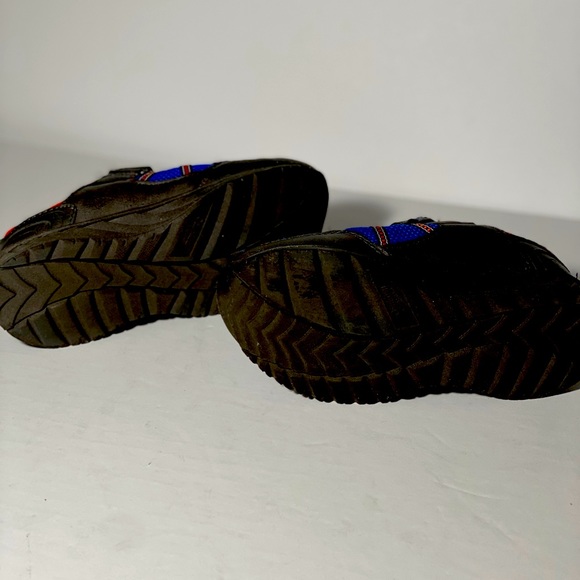 Oshkosh b’gosh Toddler boys sneaker - Picture 5 of 6